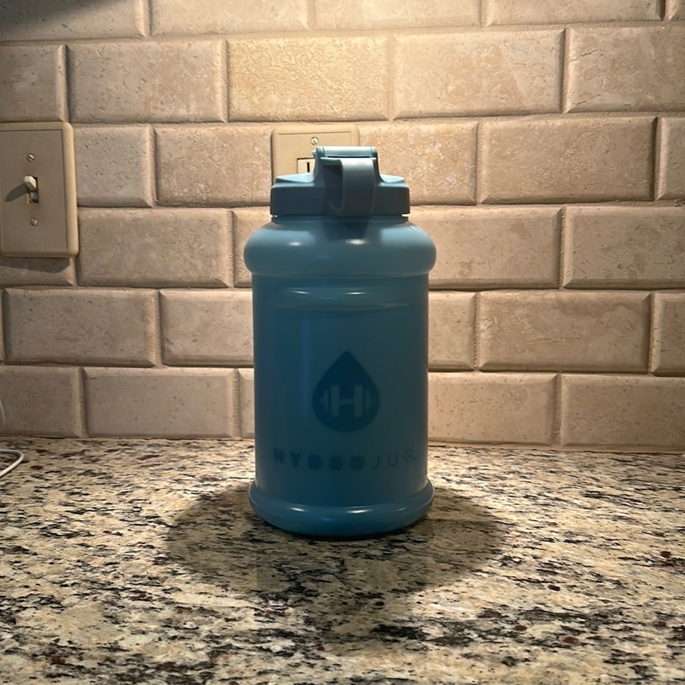 BRITTANY LYNNE MAHOMES X HYDROJUG NEVER USED